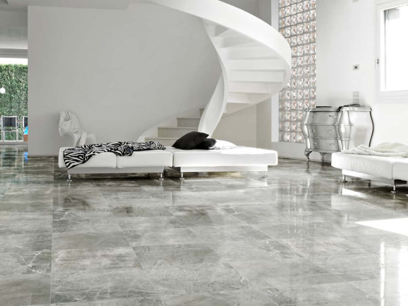 Pulizia del pavimento in marmo con metodi naturali